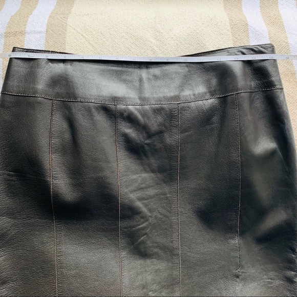 SOLD Akris Punto skirt - Picture 6 of 8